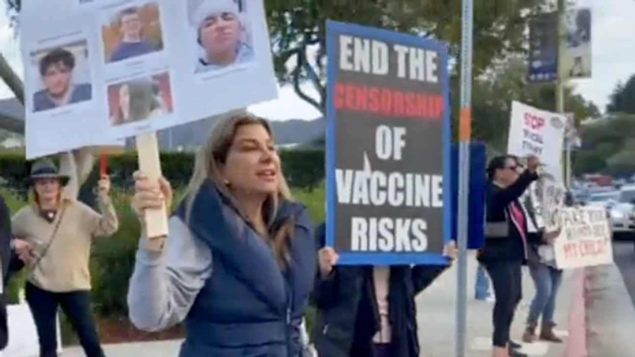 Anti-Vaxxers Promoting Phony, Dangerous 'De-Vaccination' Methods Online