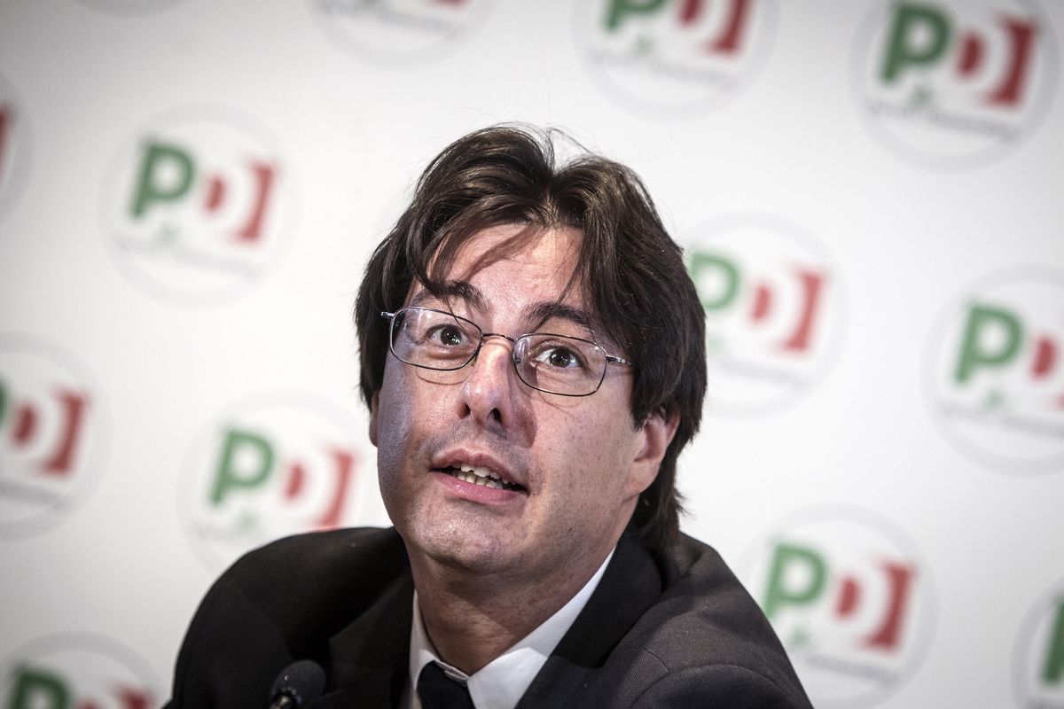 L’indagato Toto diceva: «Funiciello ha lavorato ventre a terra per noi»