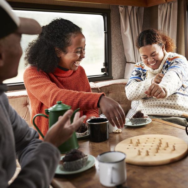 7 Ways Married Folks Can Respect Their Single Friends More