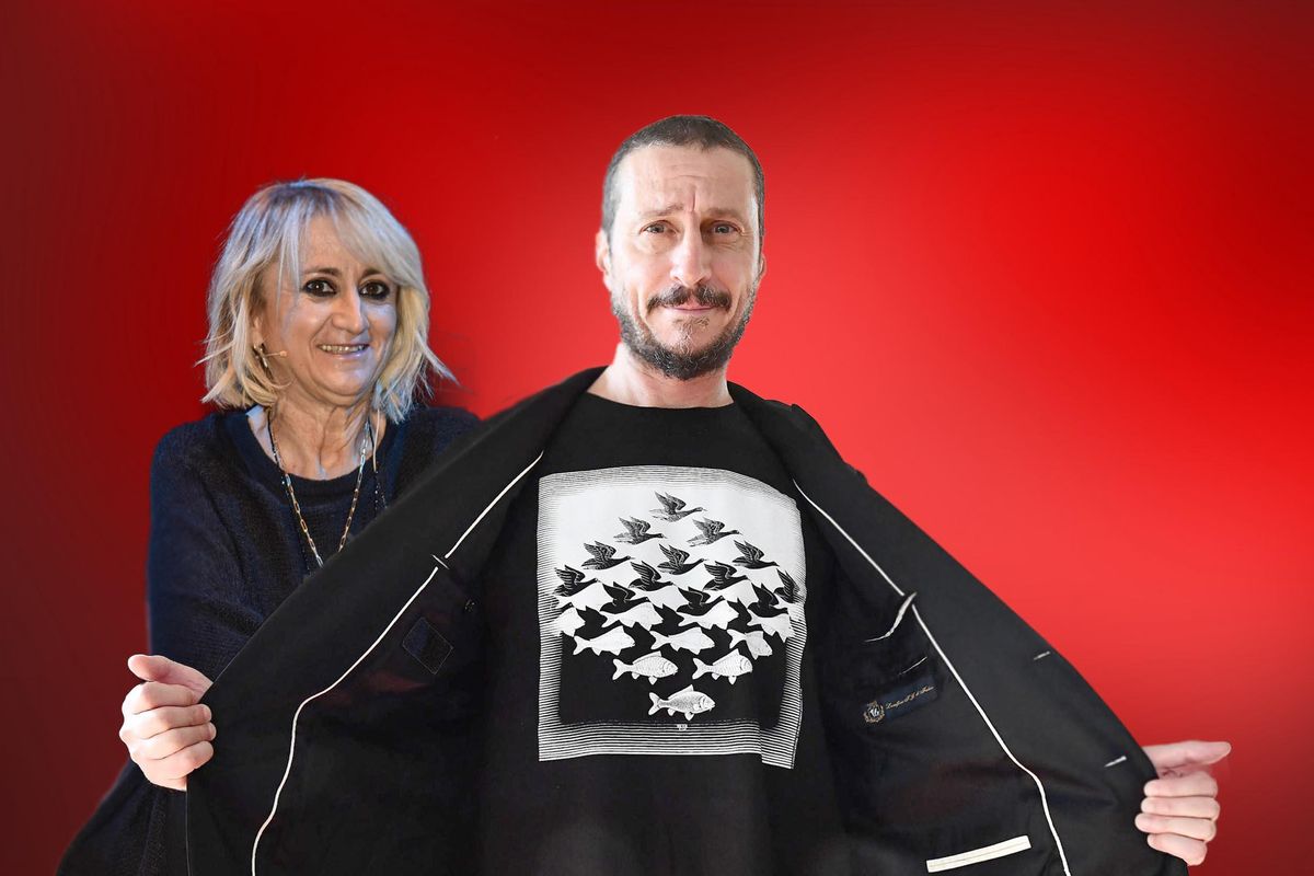 Per ridicolizzare chiunque dissenta scendono in campo i comici di regime