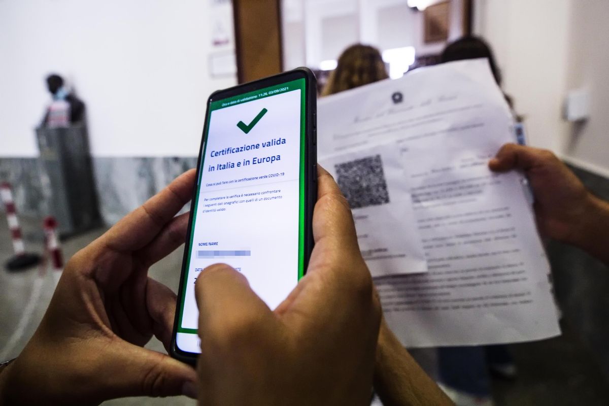 Col super pass addio privacy. Chi deve pagare per lavorare adesso finirà anche schedato