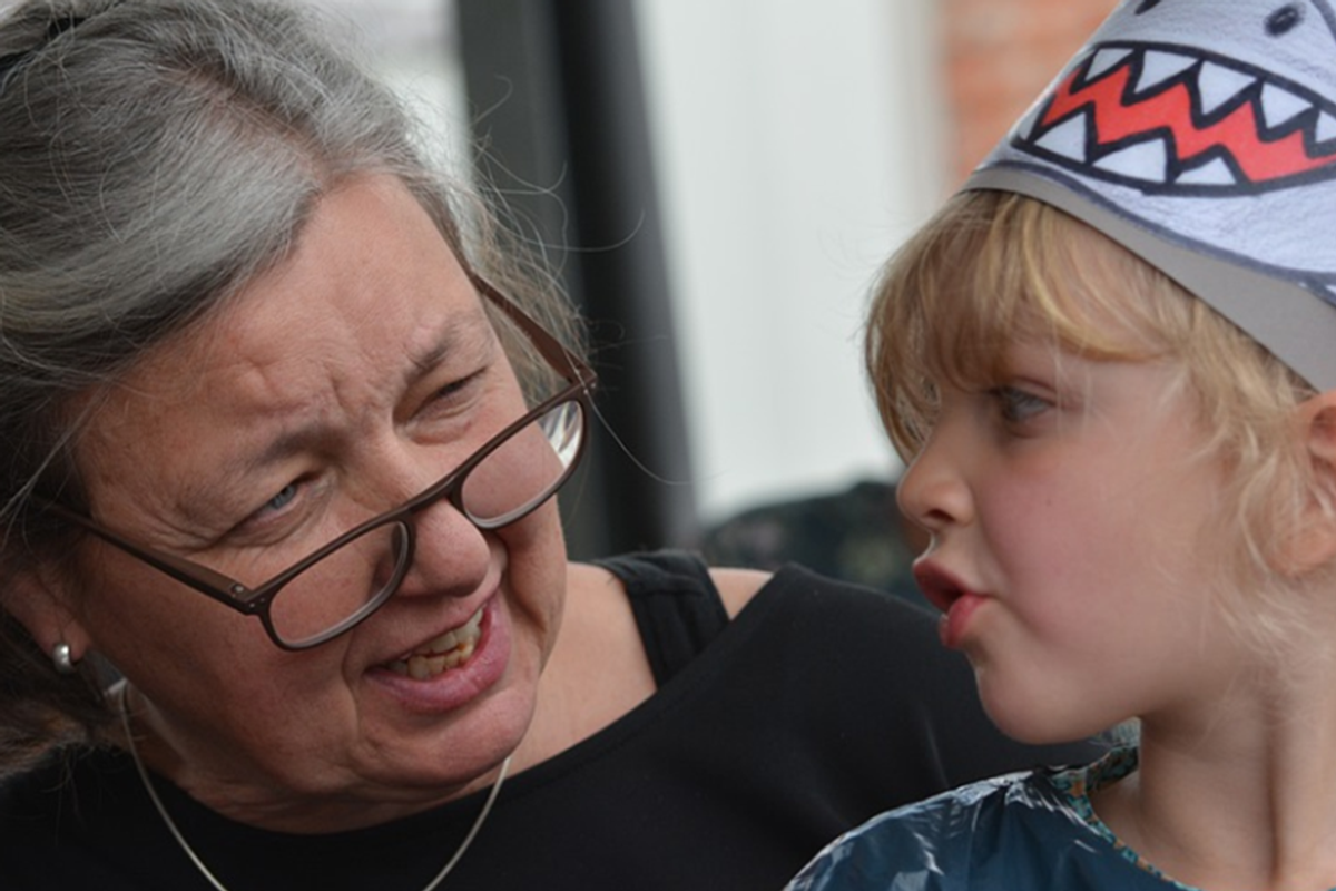 grandmas, evolution, grandma effect, grandmother effect, grandparents, parenting, family, love, kids, children
