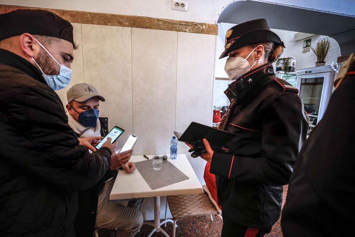Superpass, i prefetti in gara per multarci
