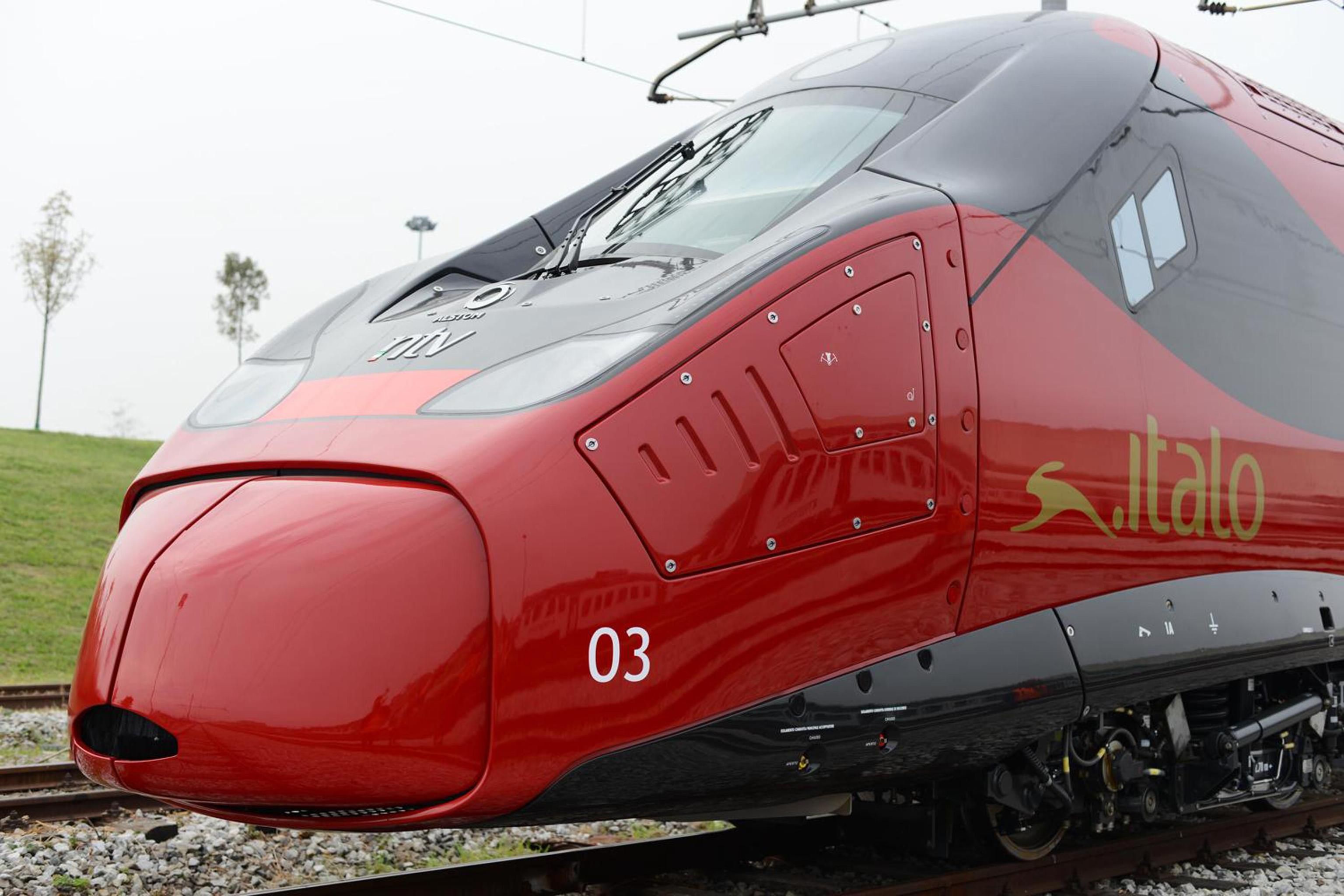 Mi fronteggia la crisi di iscrizioni: «Sconti sui treni per chi aderisce»