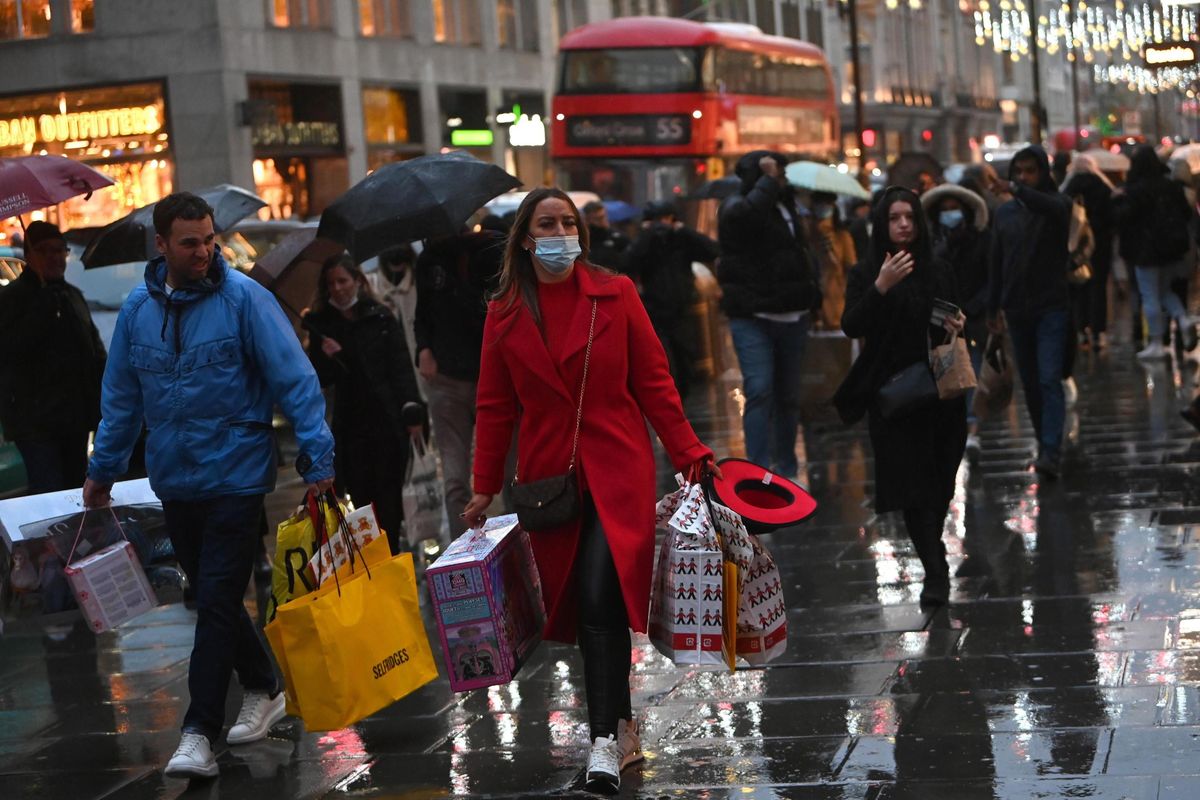 Londra, Parigi e Madrid insegnano. Basta isterie sull’aumento dei casi