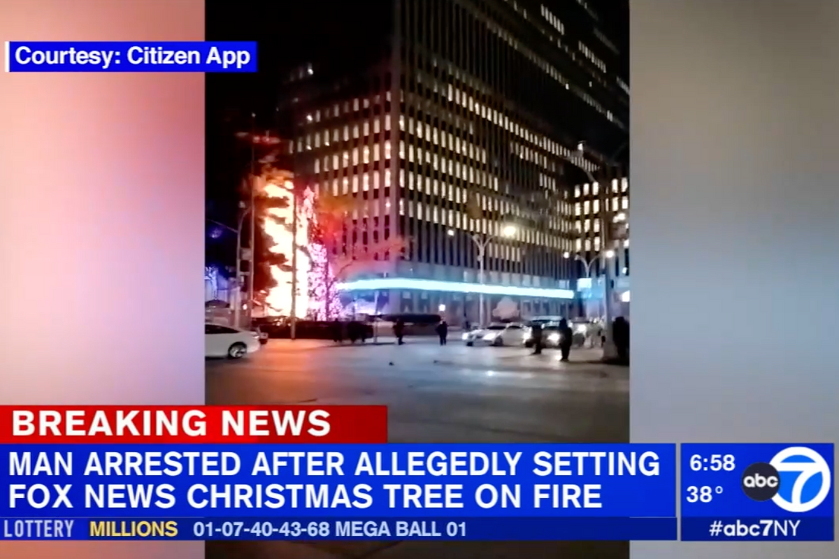 Fox News Blames Liberal Grinches Everywhere For The Flaming Death Of Its Christmas Tree