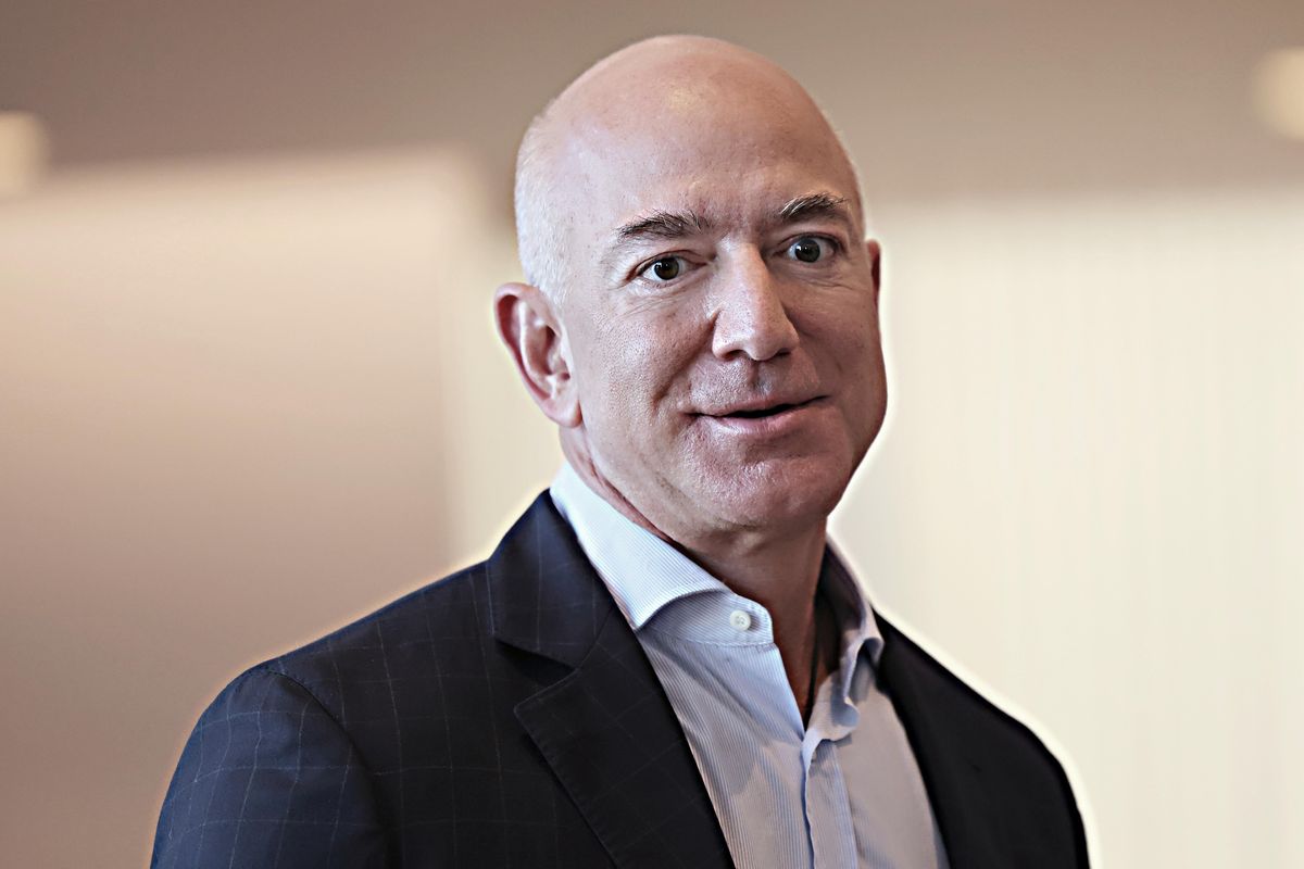 Multa da 1,1 miliardi contro Amazon: «Danni ai concorrenti della logistica»
