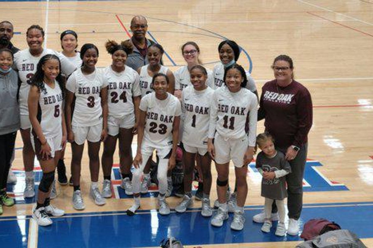 Game Highlights powered by Boost Mobile: Red Oak vs. JPII girls basketball at HoopFest 2021