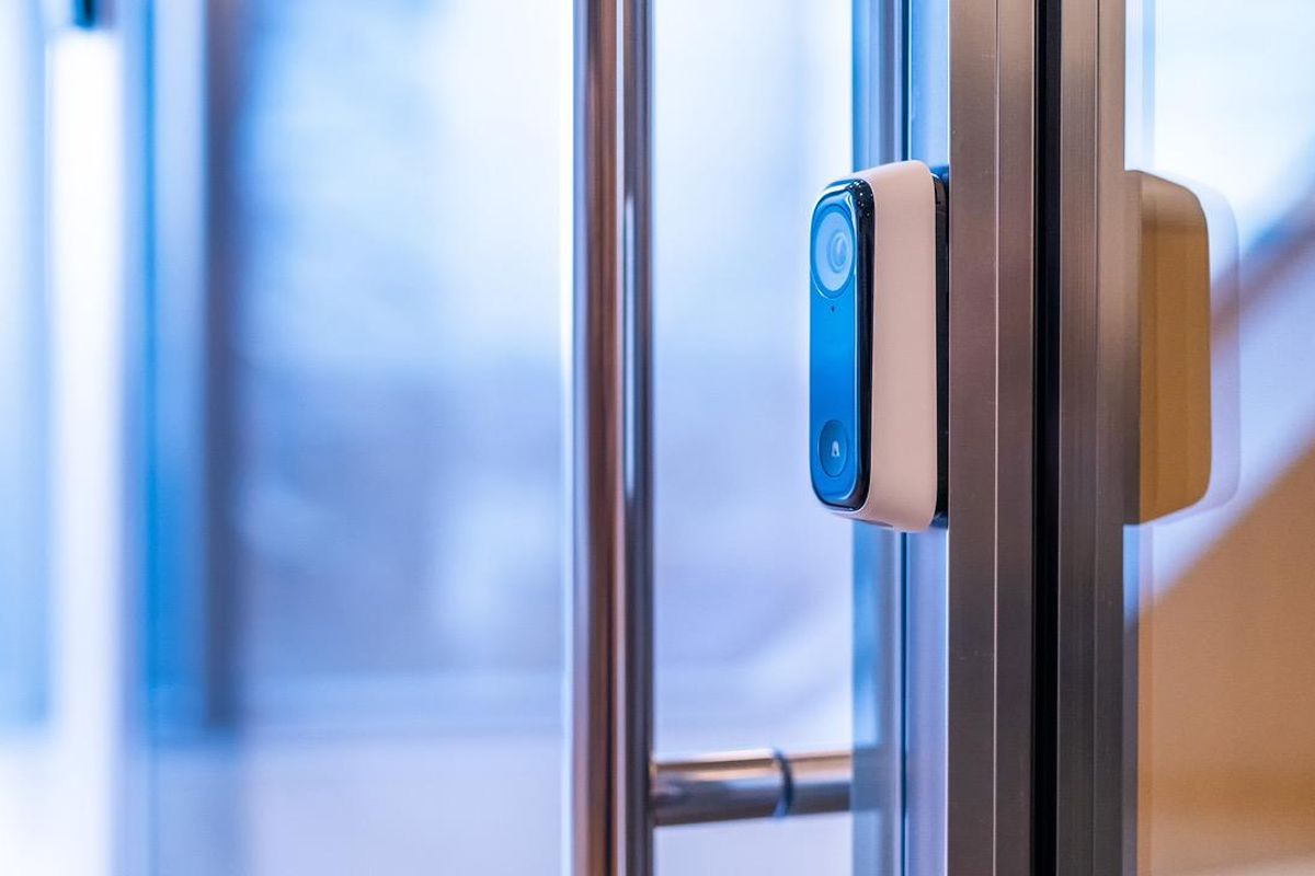 Xfinity video doorbell on a entryway