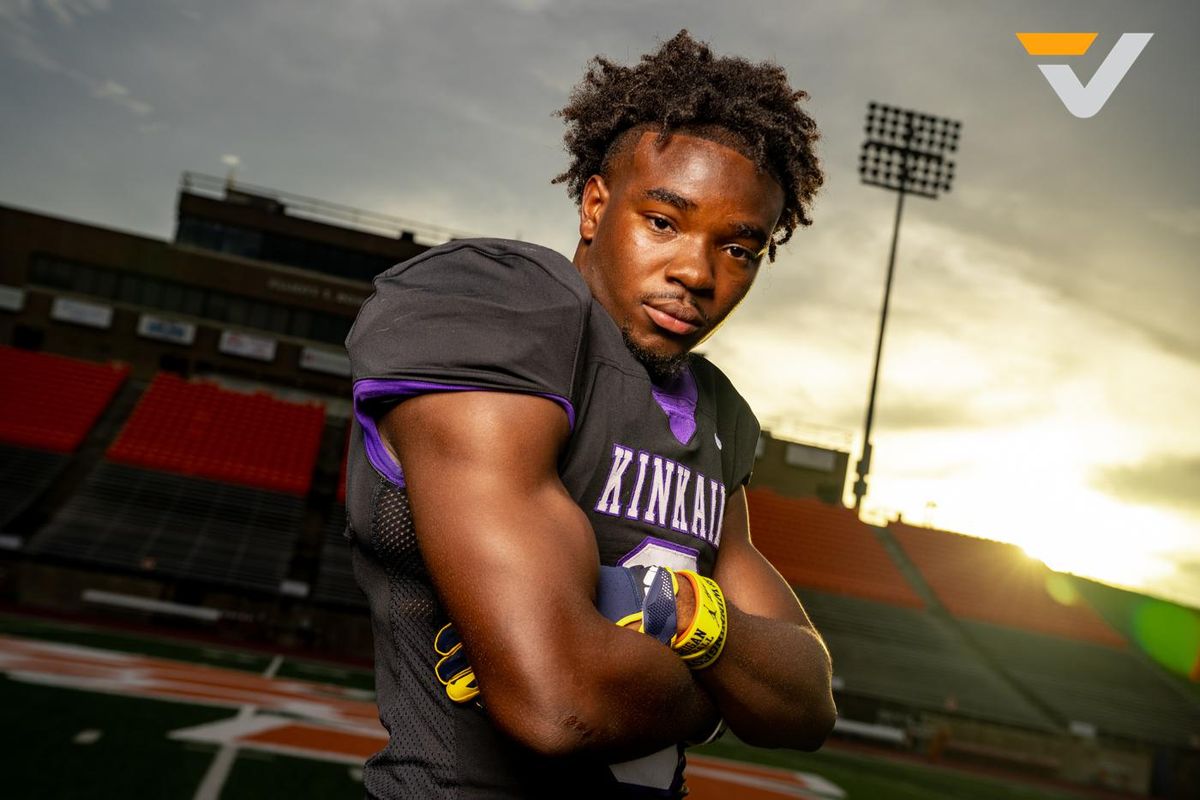 HOU Private School Offensive Football Player of the Year Fan Poll presented by Academy Sports + Outdoors