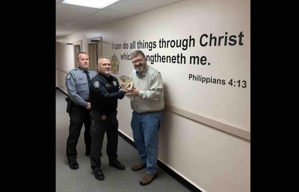 Atheist activists want Bible verse scrubbed from sheriff’s office wall — but sheriff refuses to back down