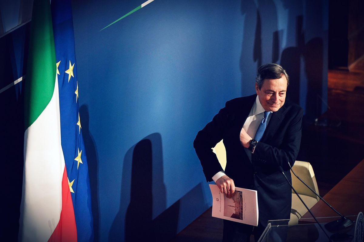 Draghi si butta sul Quirinale per fuggire dal disastro Covid