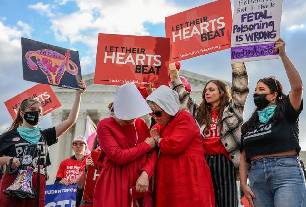 Supreme Court ​​Allows Lawsuit Challenging Texas Abortion Law