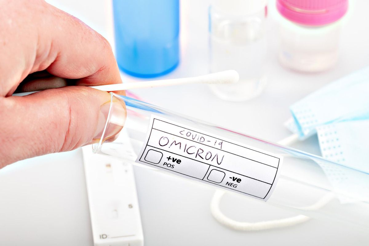 Arrivano i dati, cresce l’ottimismo. La variante Omicron fa meno paura