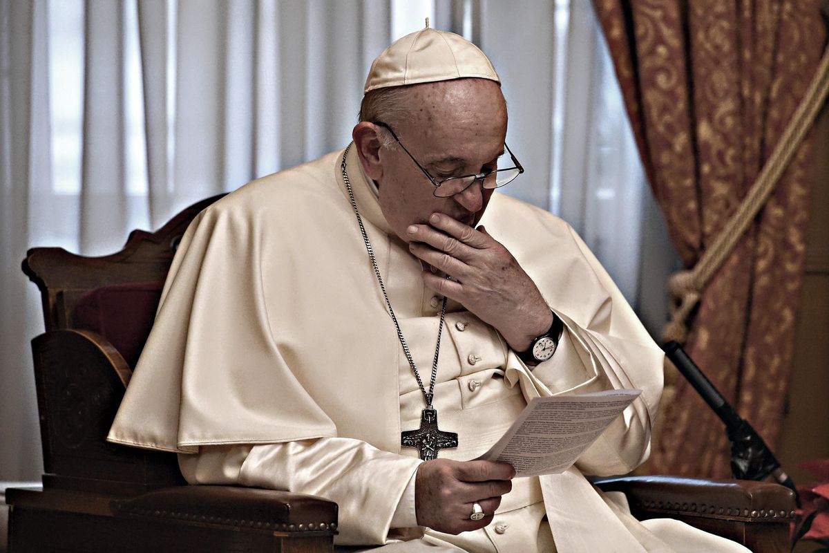 I partiti si spaccano sull’eutanasia mentre il Vaticano resta in silenzio