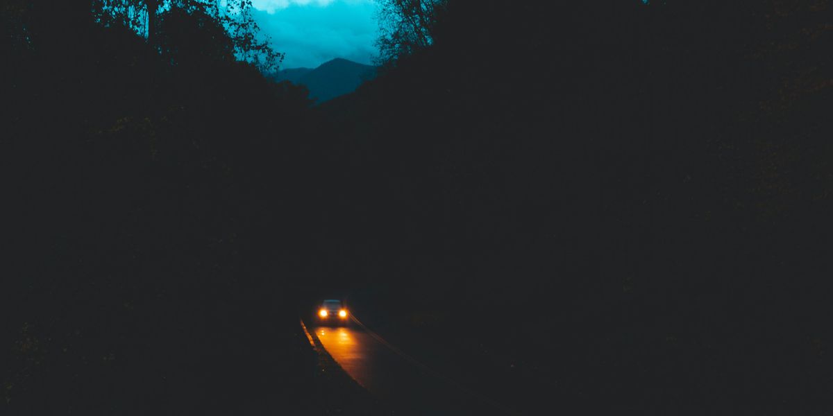 People Describe The Creepiest Experiences They've Had While Driving Late At Night