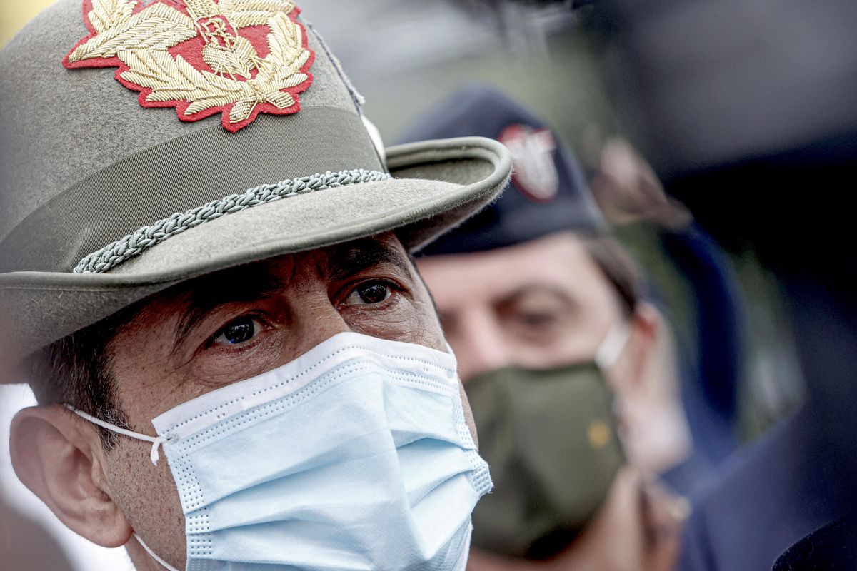 Riesce il blitz per tenerci in gabbia. Stato d’emergenza fino a fine marzo