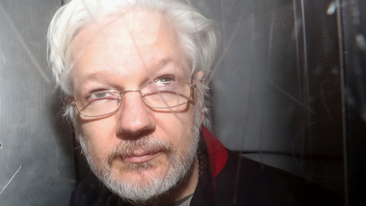 Former FBI Official Says Trump Must Beware Extradition Of Julian Assange