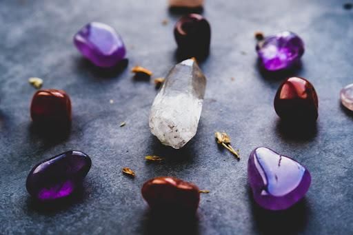 Self Healing With Crystals For Beginners - Spiritual Healing Courses Online