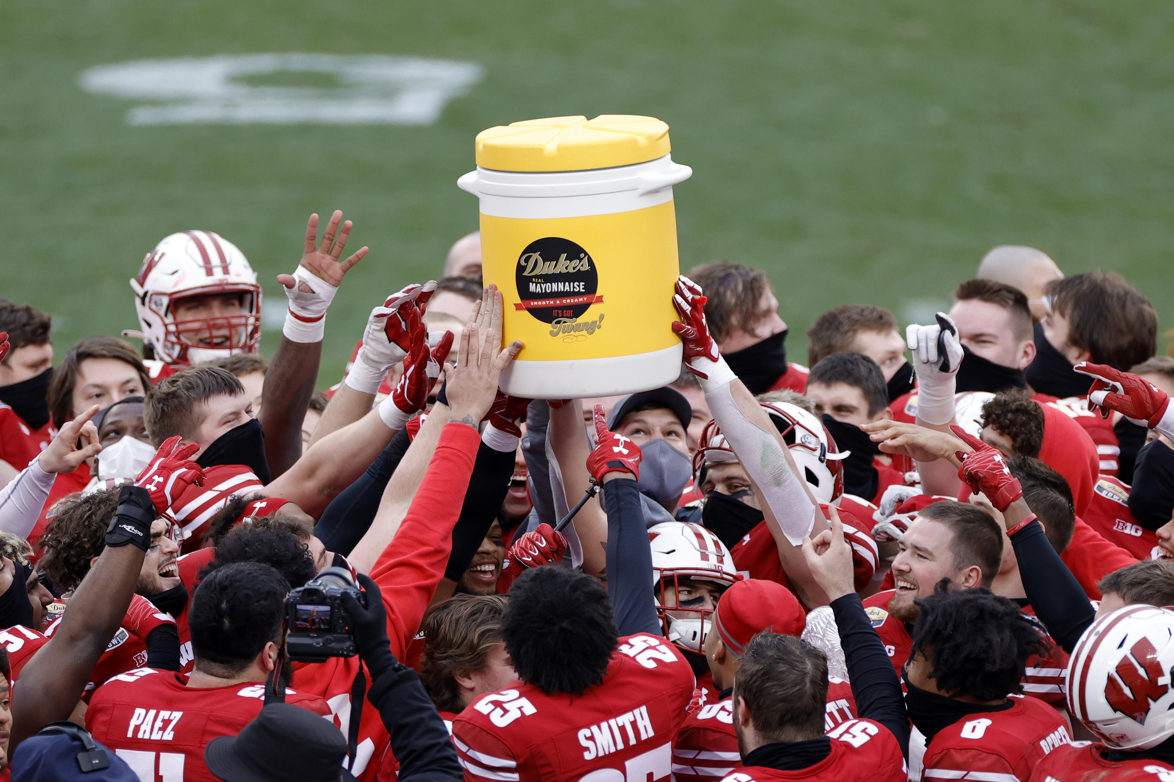 Winning coach of Duke's Mayo Bowl set to celebrate with mayonnaise bath