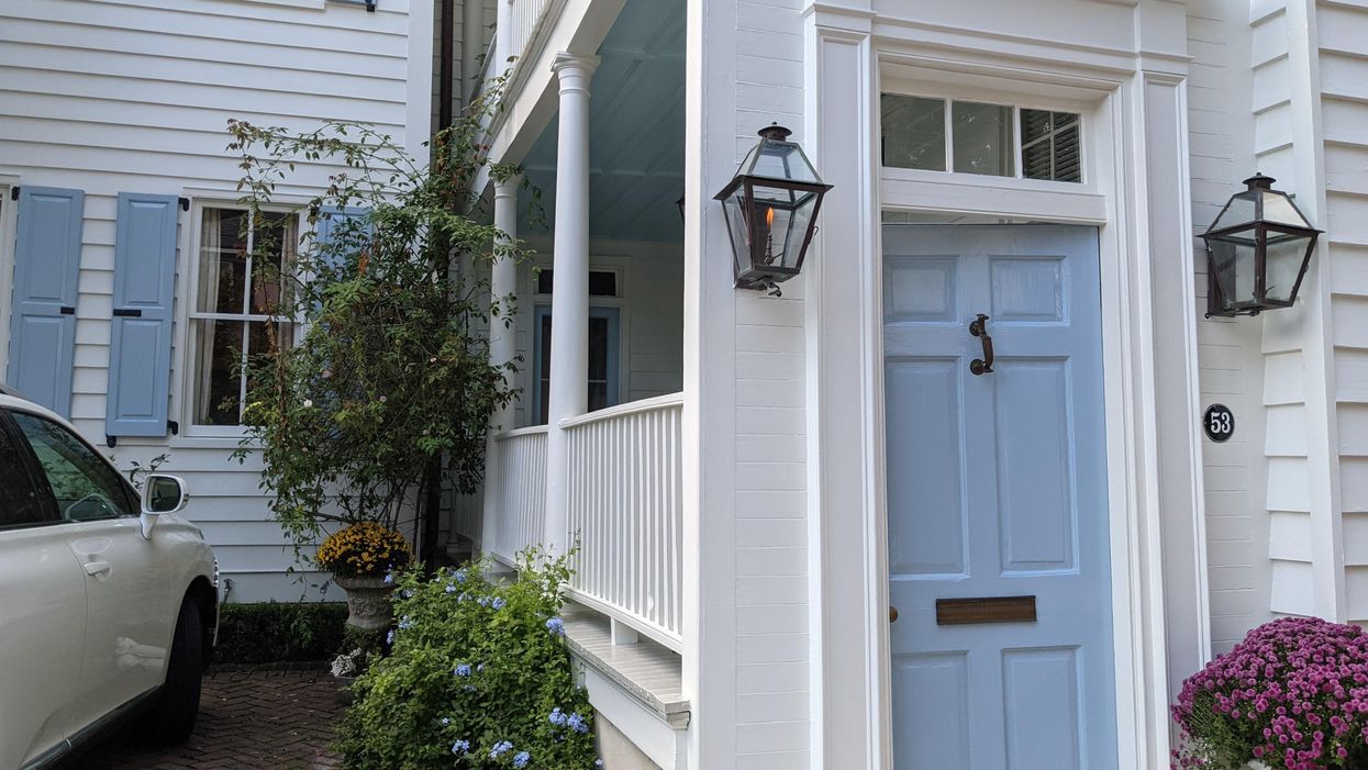 Here’s why front porches have doors on some Charleston homes