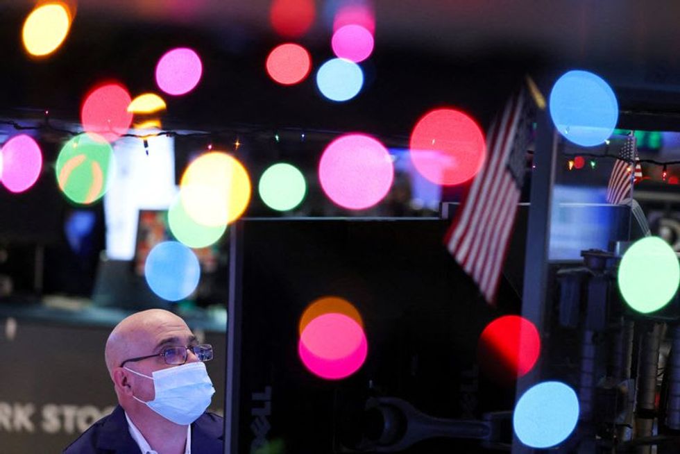 S&P 500 Hits Record Close As Omicron Fears Subside