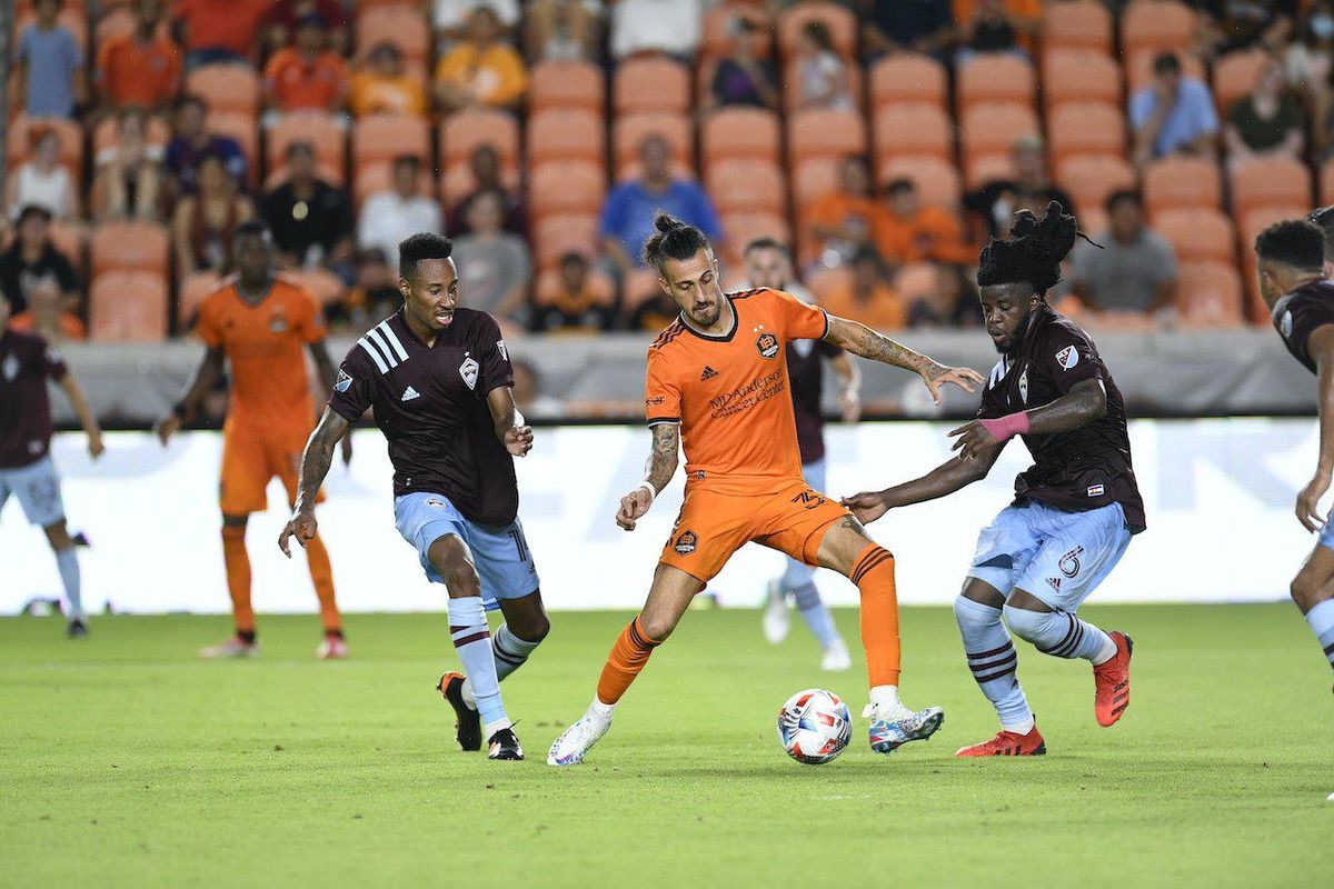 Austin FC signs longtime veteran and striker Maxi Urruti