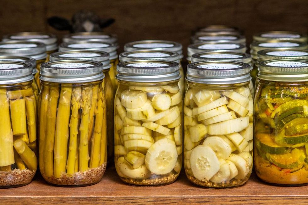 This Kudzu Jelly Recipe Is The Southern Treat You Must Try It s A this-kudzu-jelly-recipe-is-the-southern-treat-you-must-try-it-s-a