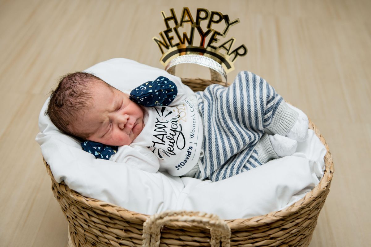 Austin hospital welcomes first baby of 2022
