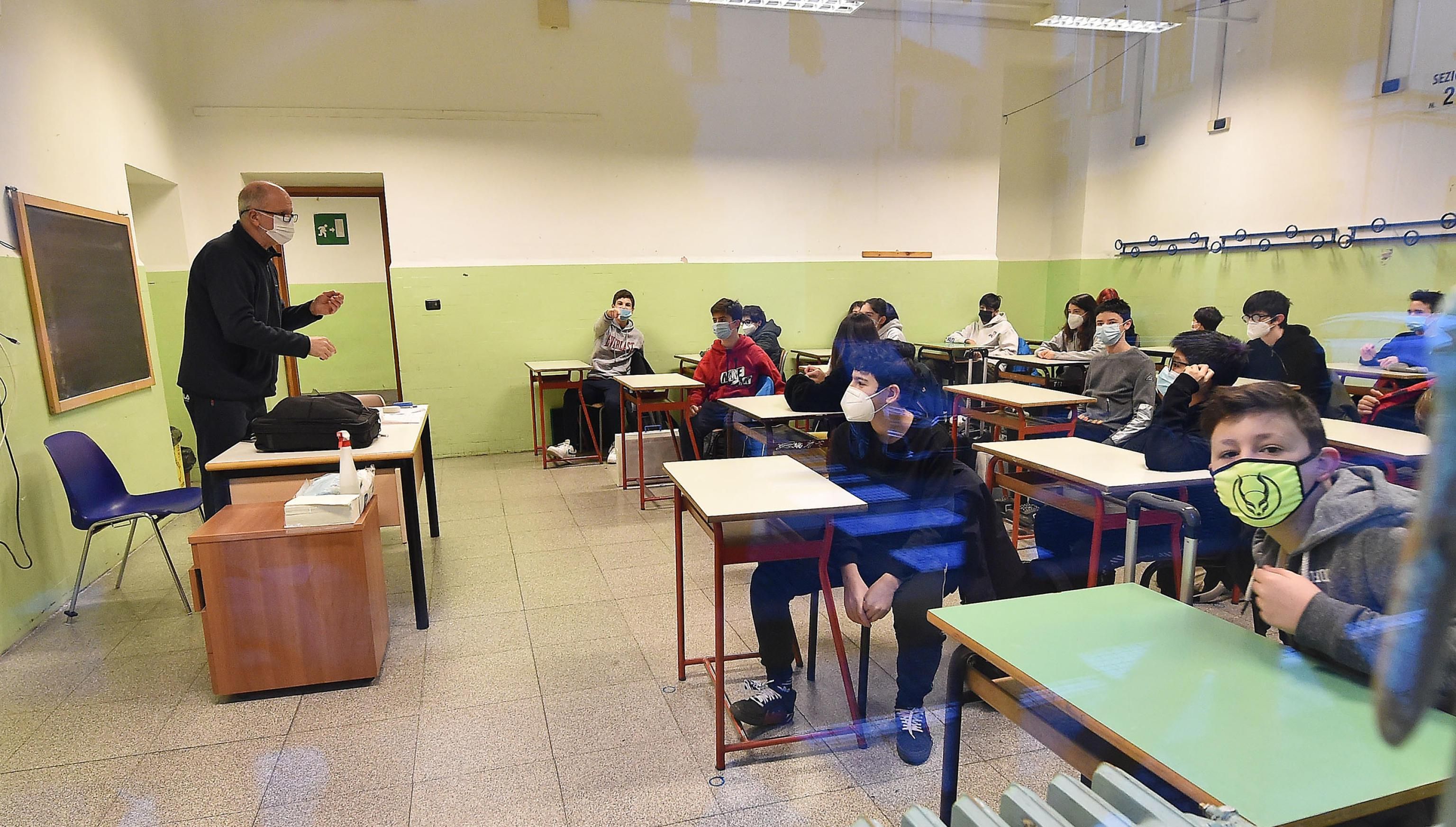 vaccino gogna studenti green pass