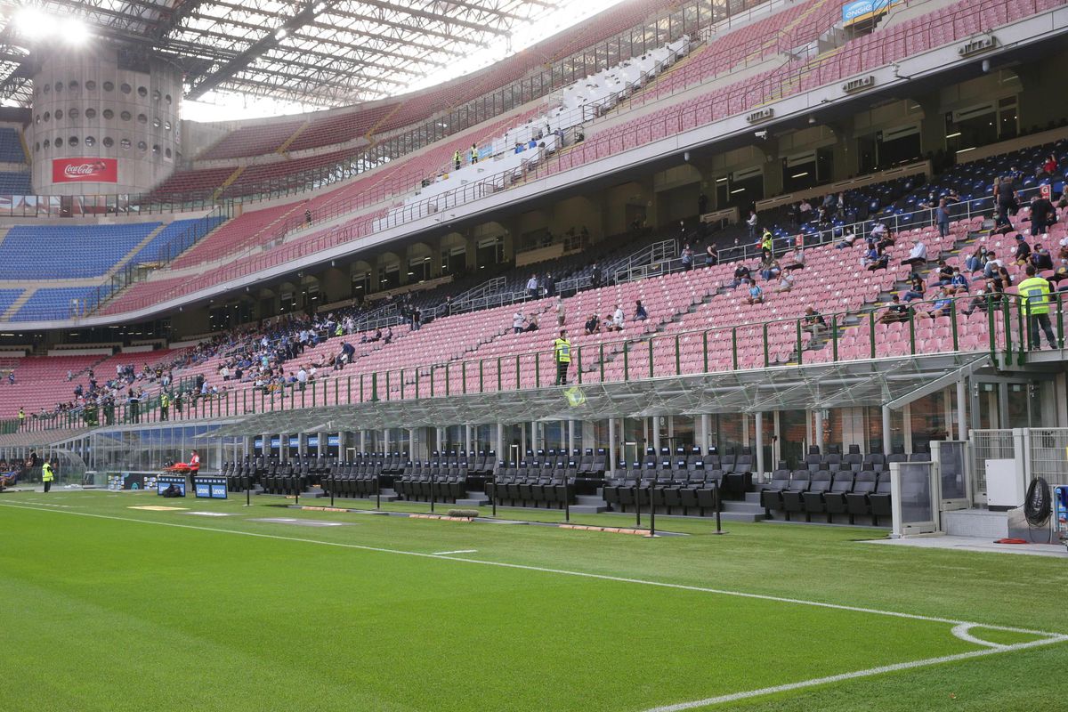 La Lega di serie A baratta la chiusura degli stadi con il tetto dei 5.000 tifosi