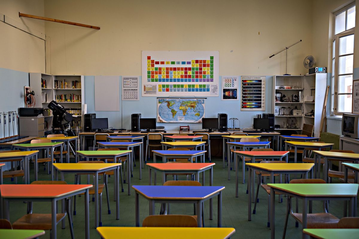 Prima campanella ed è già caos scuola. In 1.044 Comuni aule ancora chiuse