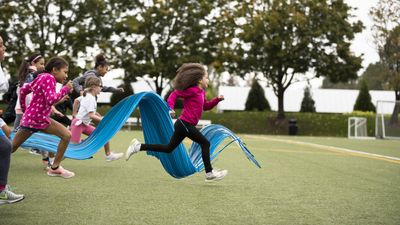 Stoffelijk overschot constante Boos Nike Community Impact Fund: Employee-led grants supporting local  organizations that get kids moving - PowerToFly Blog