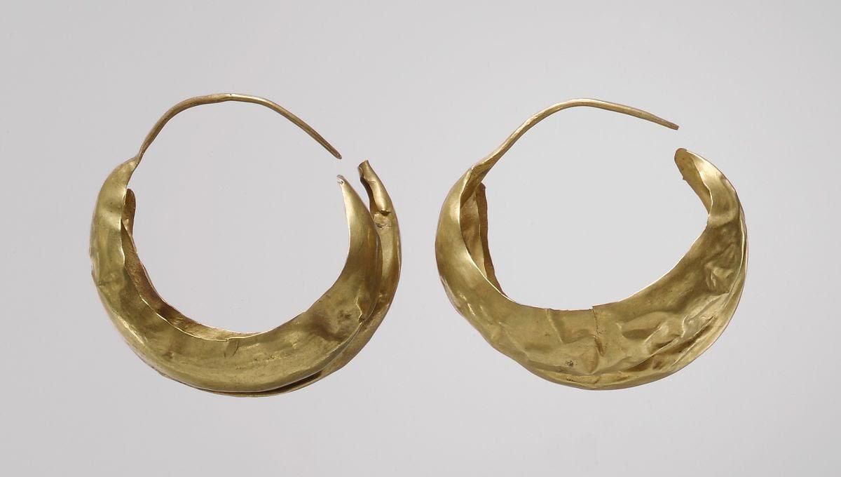 King Midas: ancient fibula and a touch of gold | the jewelry loupe