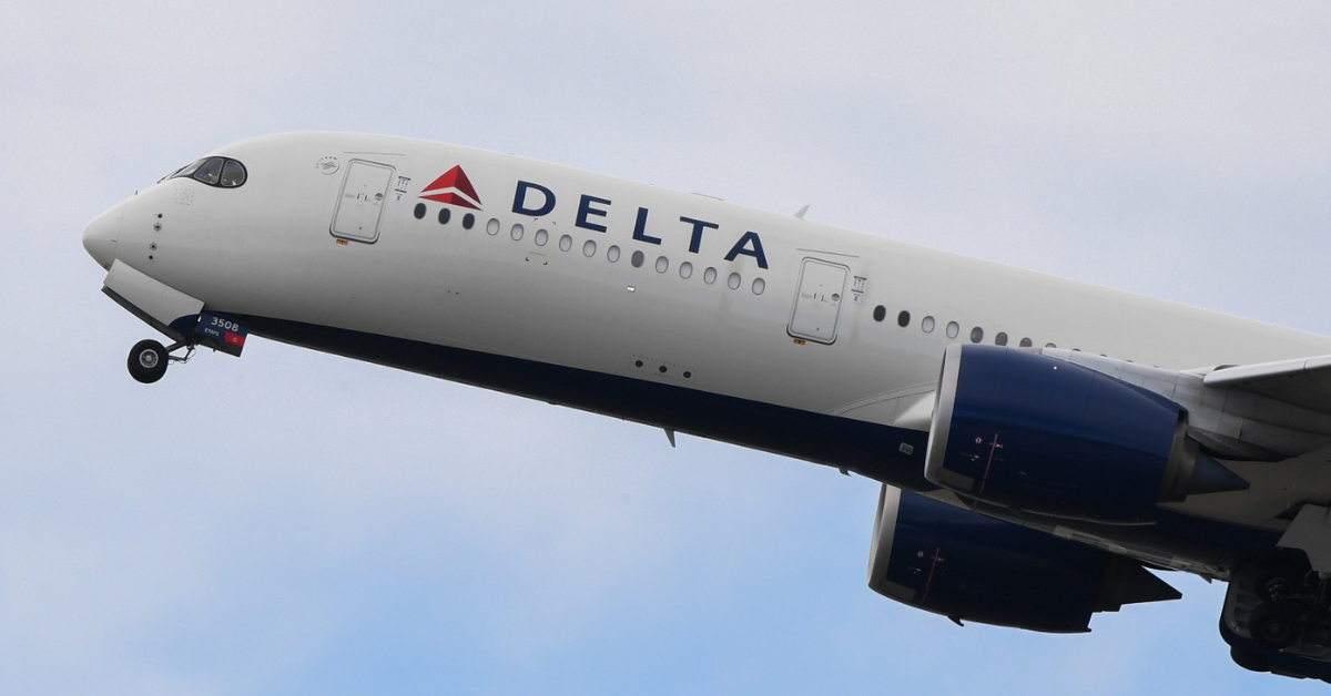 Mom Blasts Delta Air Lines After Policy Makes It Impossible For Her Nonbinary Adult Child To Fly