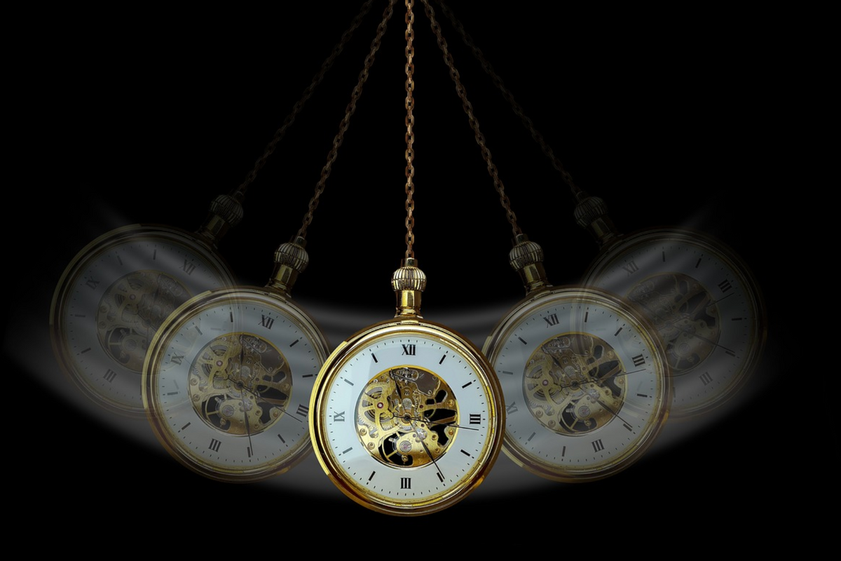Hypnotize Yourself Into Accomplishing Your New Year’s Resolutions