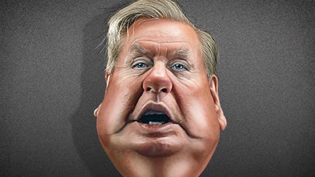 Internet Mocks 'Pathetic' Lindsey Graham For Groveling To Trump