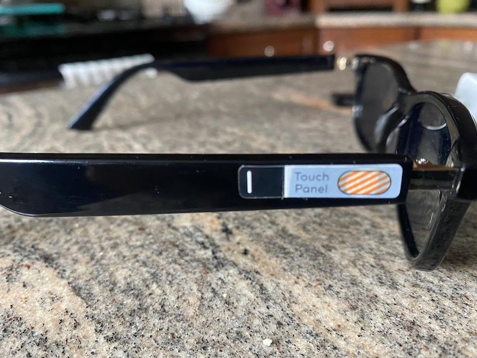Photo of touch panel on the leg of the frame for Vue Lite 2 Smart Audio Glasses
