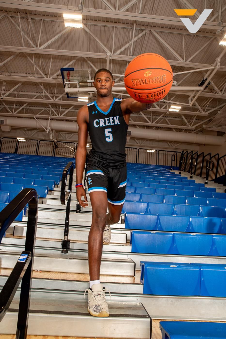 Rim-Breaker: Shadow Creek's Shawn Jones goes viral with backboard-breaking slam