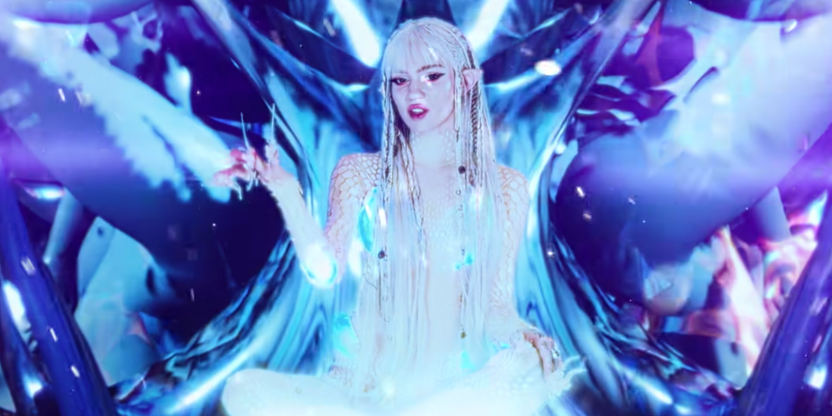 Grimes' New Single Undermines Her Own Marketing Strategy