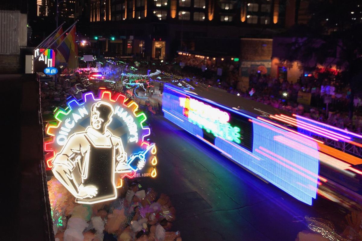 Drinks, drag and dancing: Austonia's complete guide to 4th Street