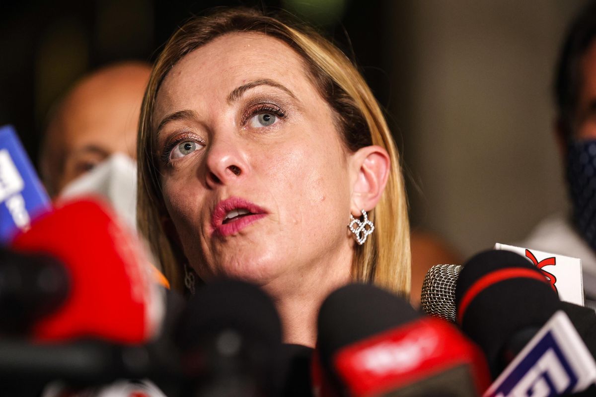 Fi si squaglia, il centrodestra va a sbattere. Ora si cerca l’intesa: «Presidente donna»