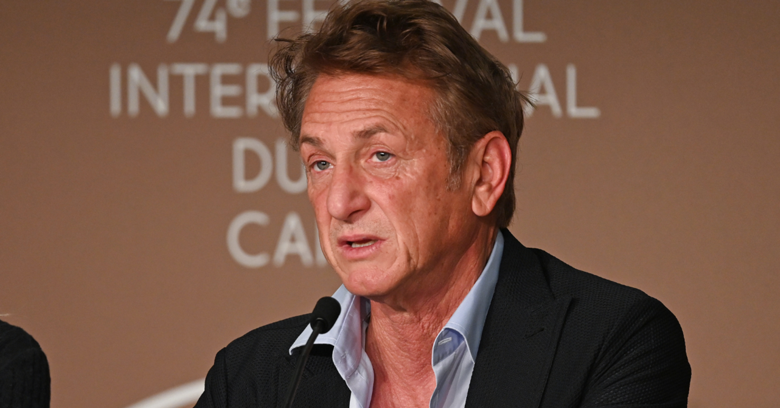Sean Penn Ripped For Lamenting That American Men Have Become 'Feminized' Due To 'Cowardly Genes'