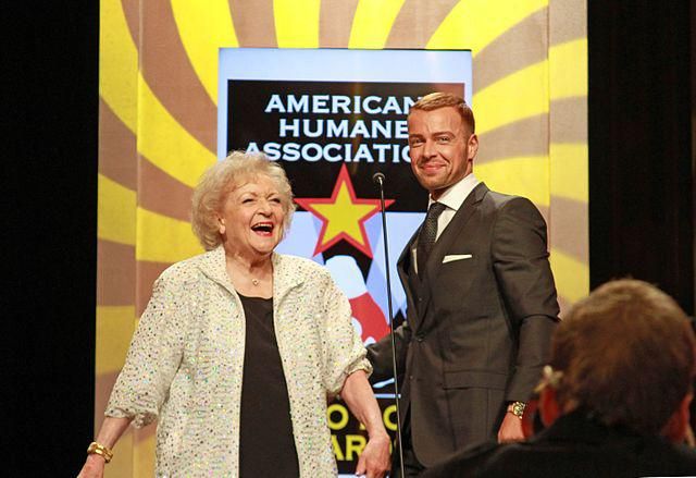 Betty White, challenge, animal shelter