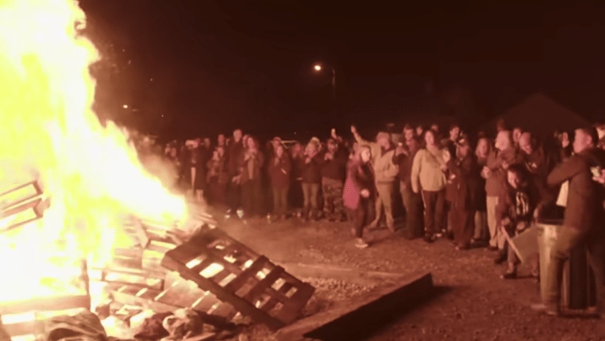 Tennessee Pastor Hosts Massive Book-Burning At His Church