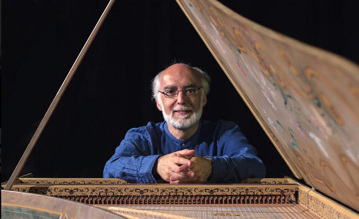 «Per poter insegnare ci tocca sperare di prendere il virus»