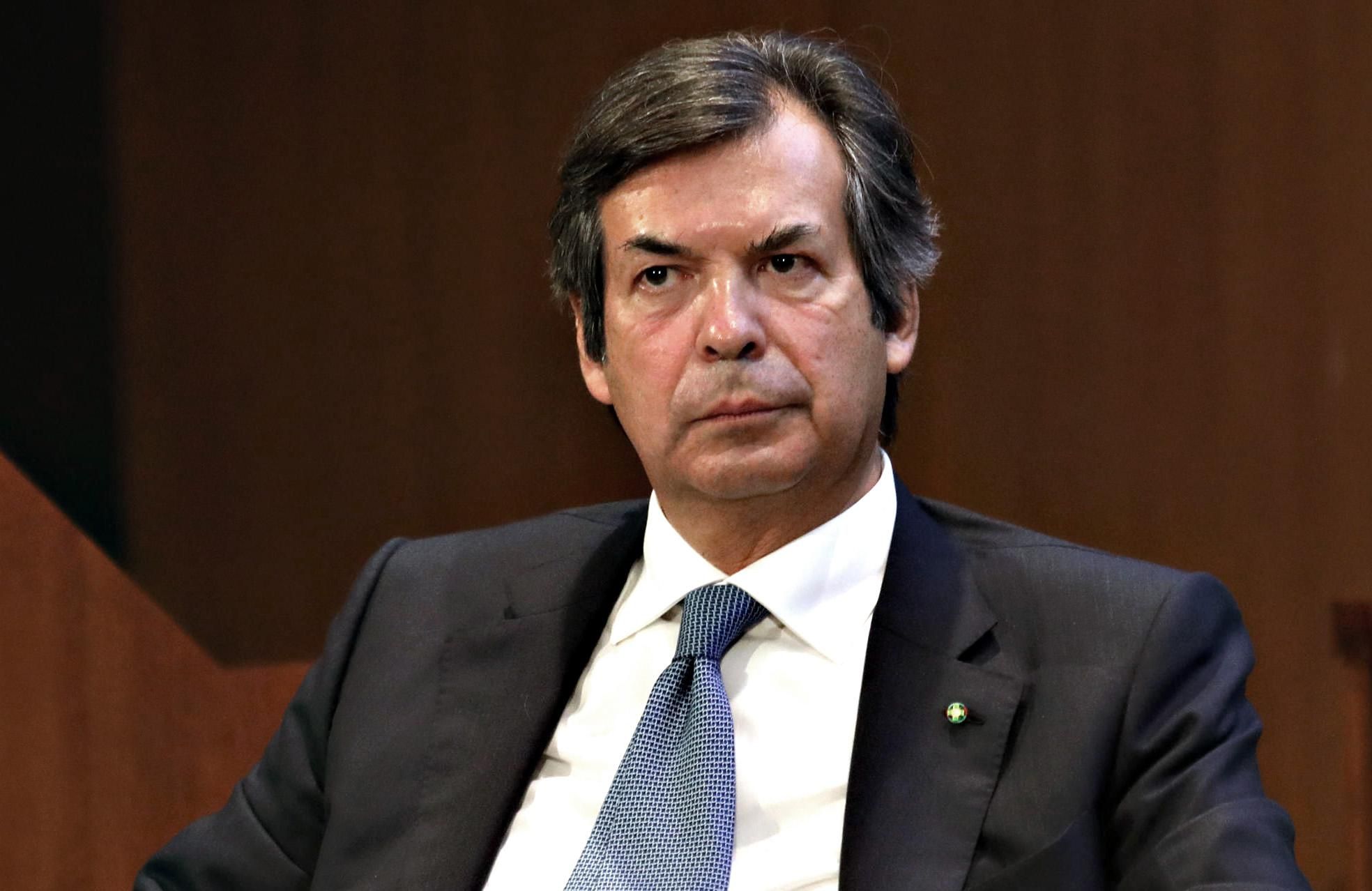 Il piano di Intesa: nuovo istituto digitale e 22 miliardi di dividendi in 5 anni