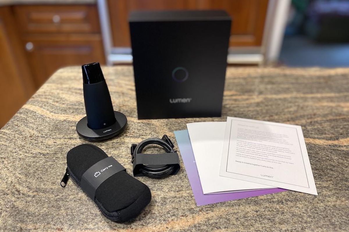 Contents of Lumen, a Metabolism Reader unboxed on a countertop