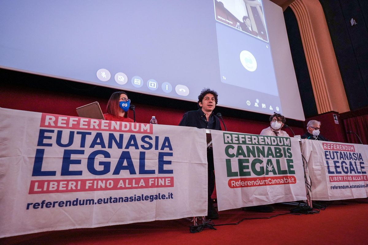 La «morte assistita» in Aula. Prove di trincea bipartisan contro l’eutanasia selvaggia