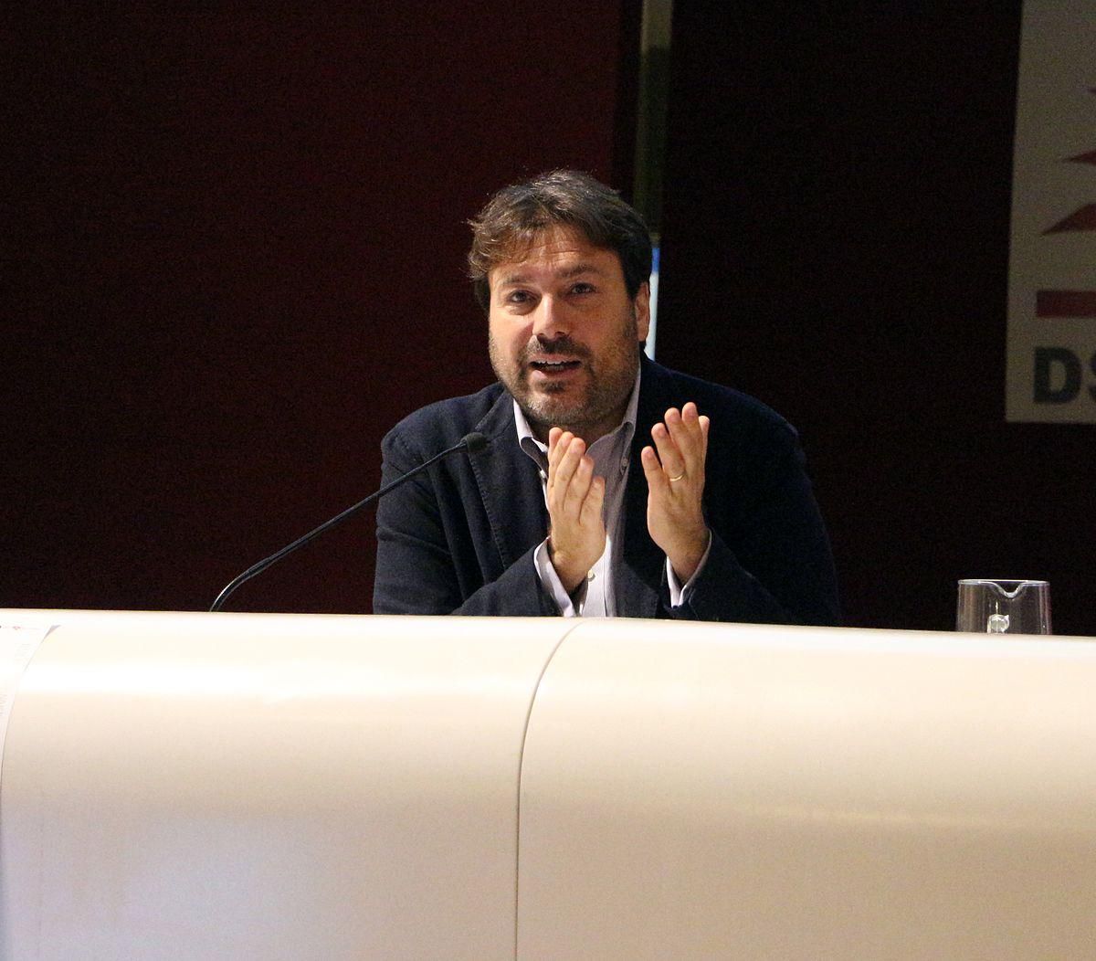 Il poco magnifico rettore a Siena è pronto a sfregiare di nuovo  il ricordo delle foibe